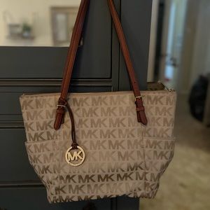 Michael Kors purse